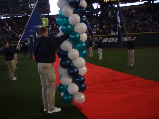 We were really THAT close to the action! Willie with the balloon arch and Keith Johnson to his left.